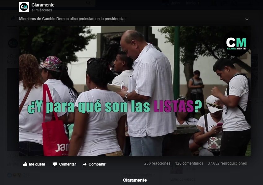 En el video de Claramente se pregunta ¿para qué son las listas? que hace este hombre durante la manifestación de CD. Foto/Tomada de Claramente