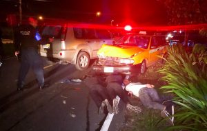 La Policía detuvo a uno de los sospechosos del robo del auto y privación de libertad, a 900 metros del lugar donde ocurrió la balacera.