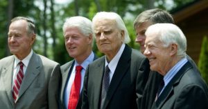 Por sus servicios en la Casa Blanca, Billy Graham,  fue conocido como el pastor de los presidentes. Foto/ RRSS